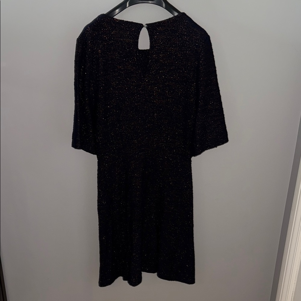 Chic Midi Dress - Picture 4 of 7